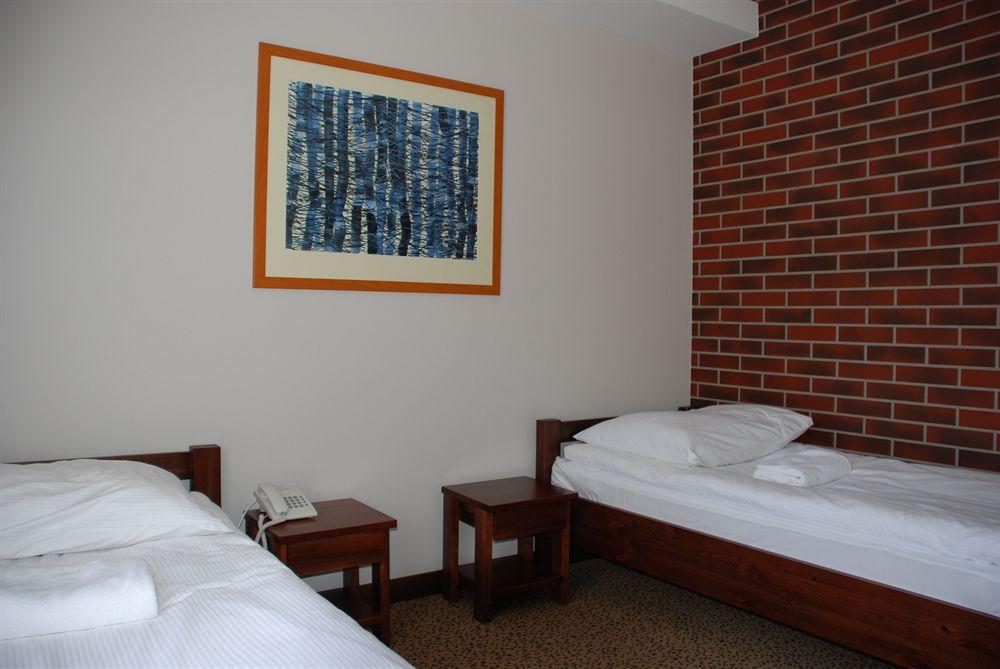Hotel Olecki Oswiecim Bagian luar foto