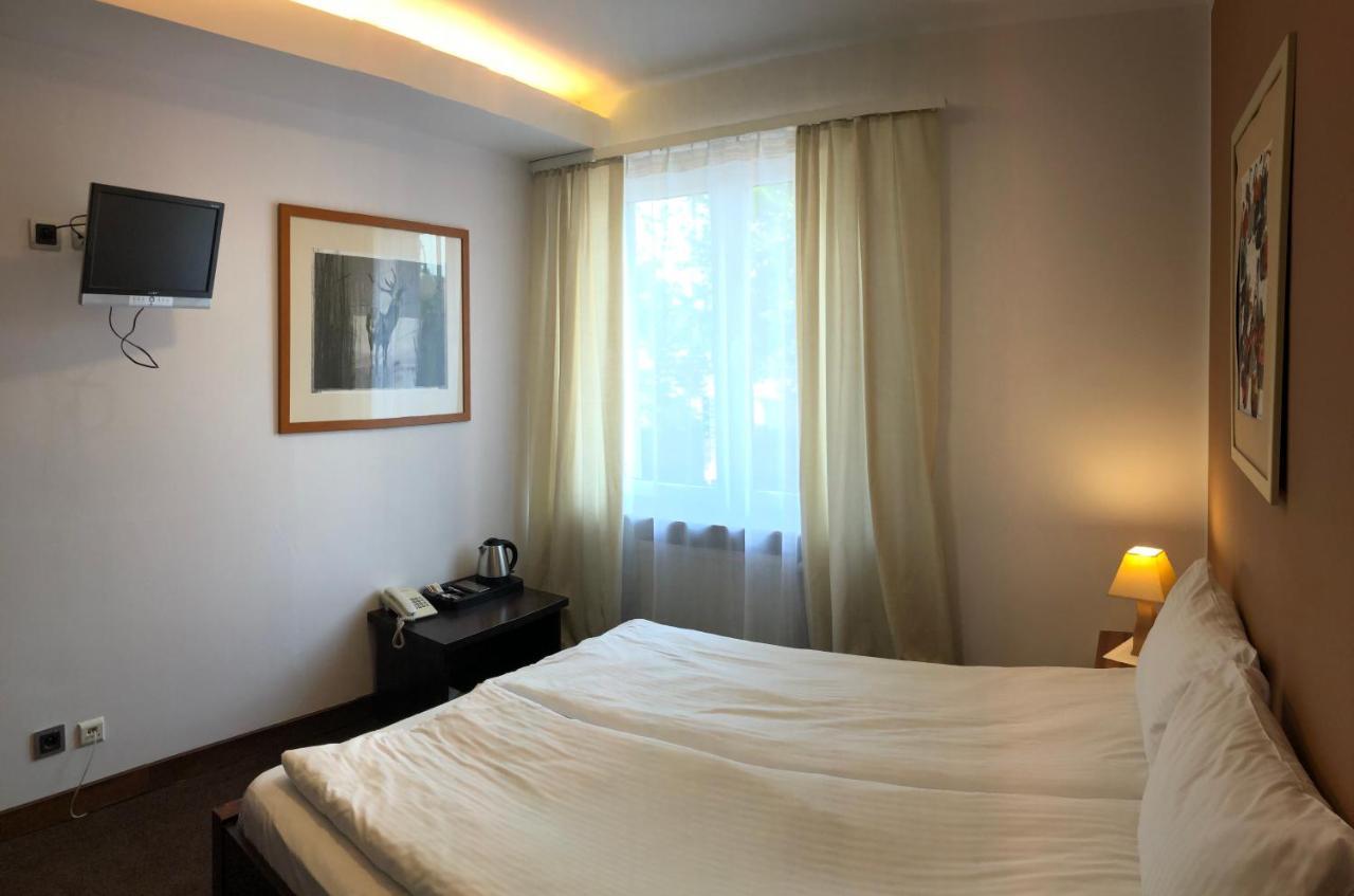 Hotel Olecki Oswiecim Bagian luar foto